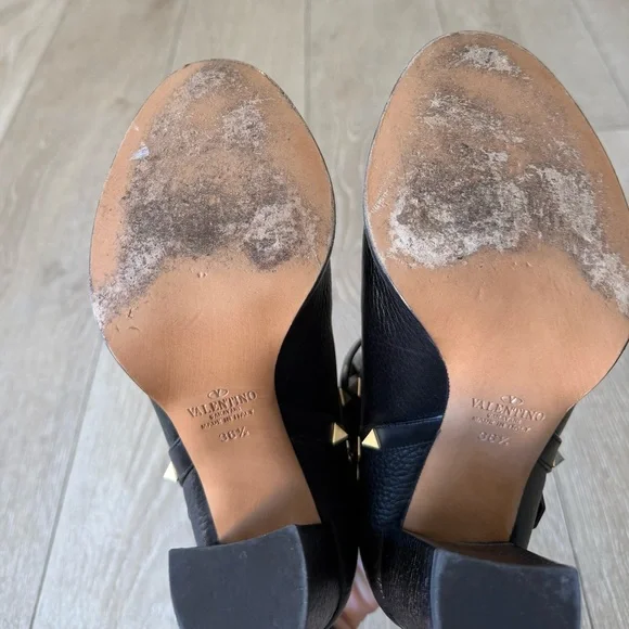 Valentino Garavani Black Grained Leather Rockstud Block Heel Ankle Boot - Picture 10 of 15